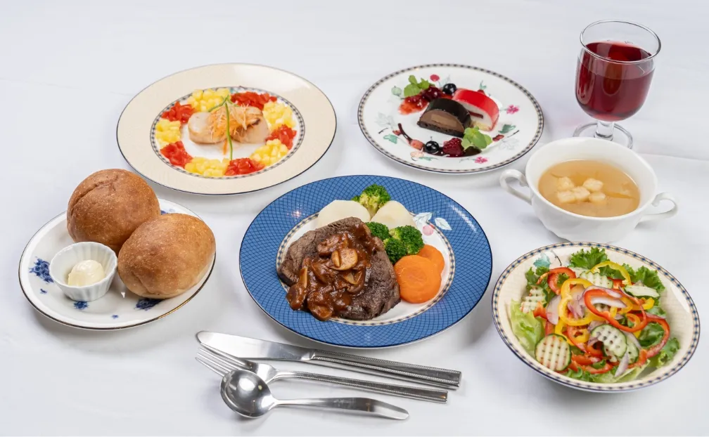 産院で提供される洋風の夕食例